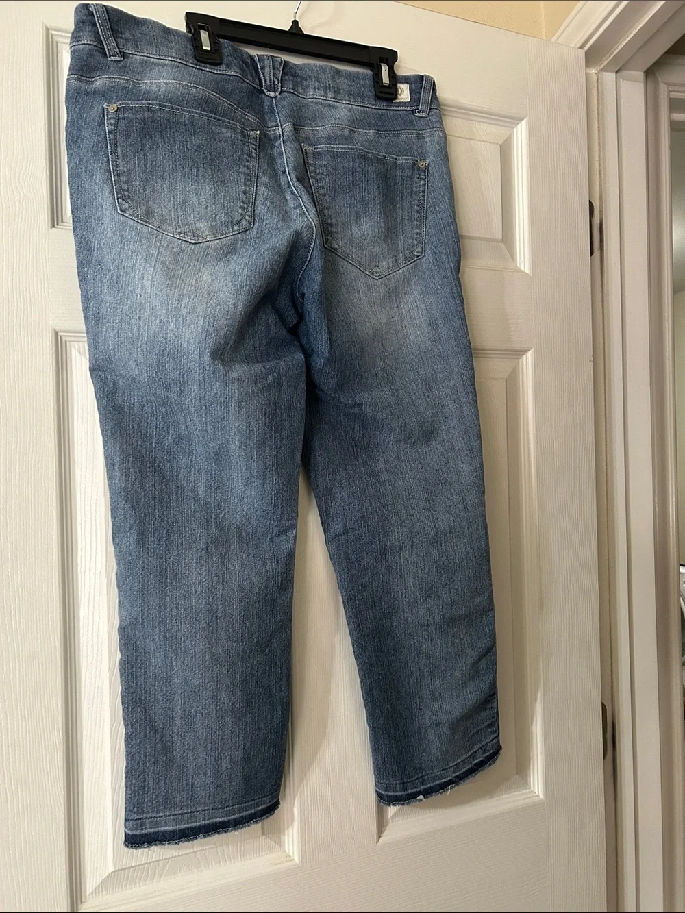 Democracy Patchwork Ankle Jeans in Blue with White Lace - Picture 3 of 3